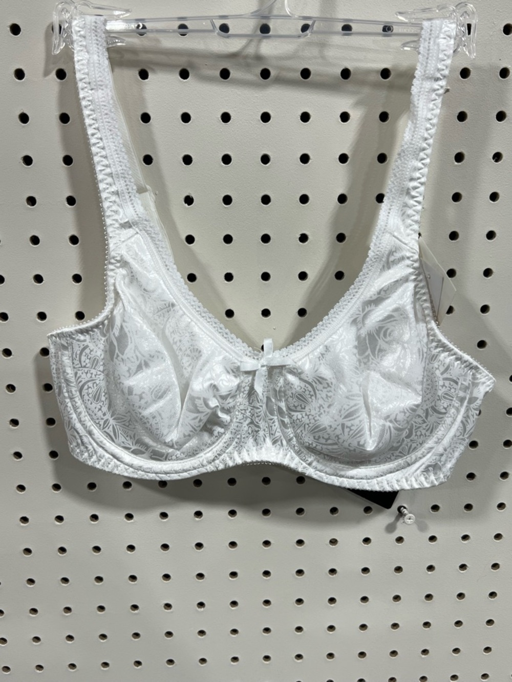 Bali Smooth Compliments Underwire Bra White Jacquard Floral 34B NWT